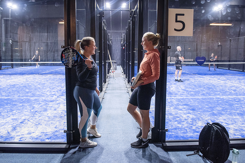 Fem padelbanor i världsklass har flyttat in på Malmö Arena